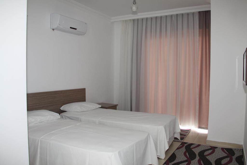 Demirci Hotel Antália Quarto foto
