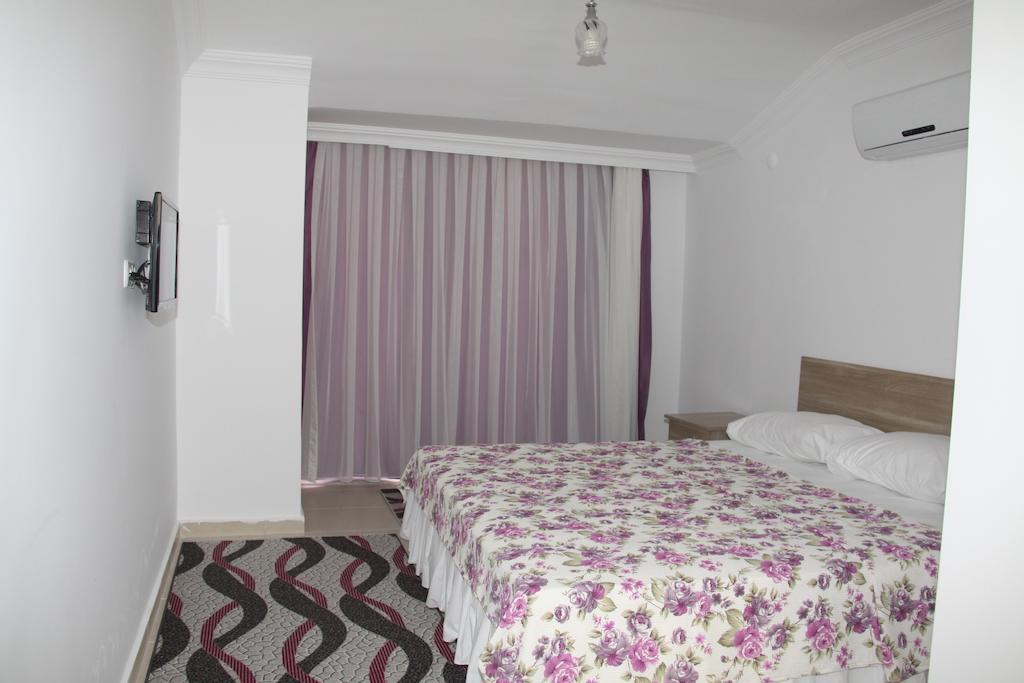 Demirci Hotel Antália Quarto foto